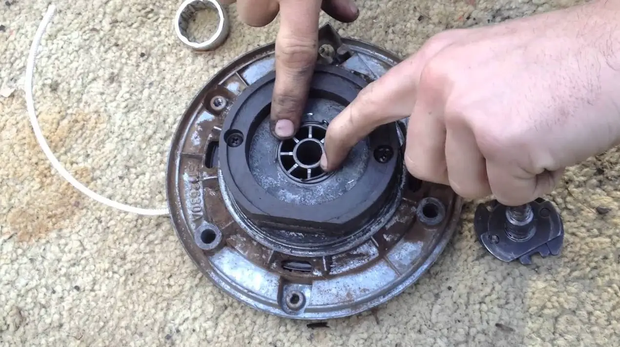 How to fix a broken online pull cord on a lawn mower